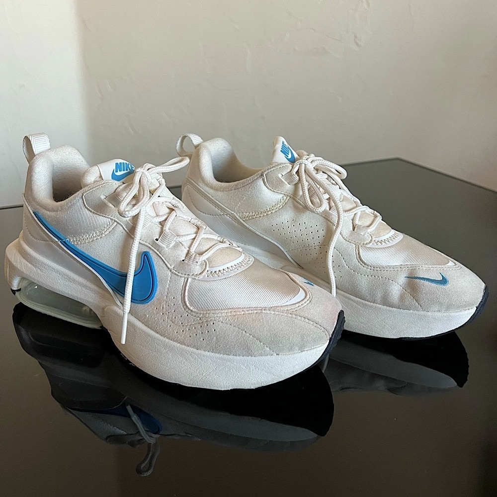 RARE “verona white coast” nike air max